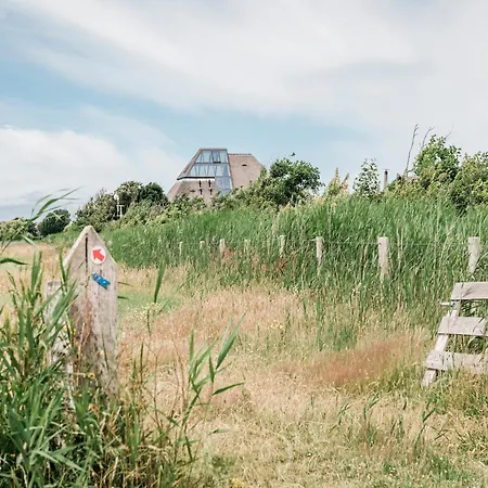 Kidz In Zon Zee With Play Area *